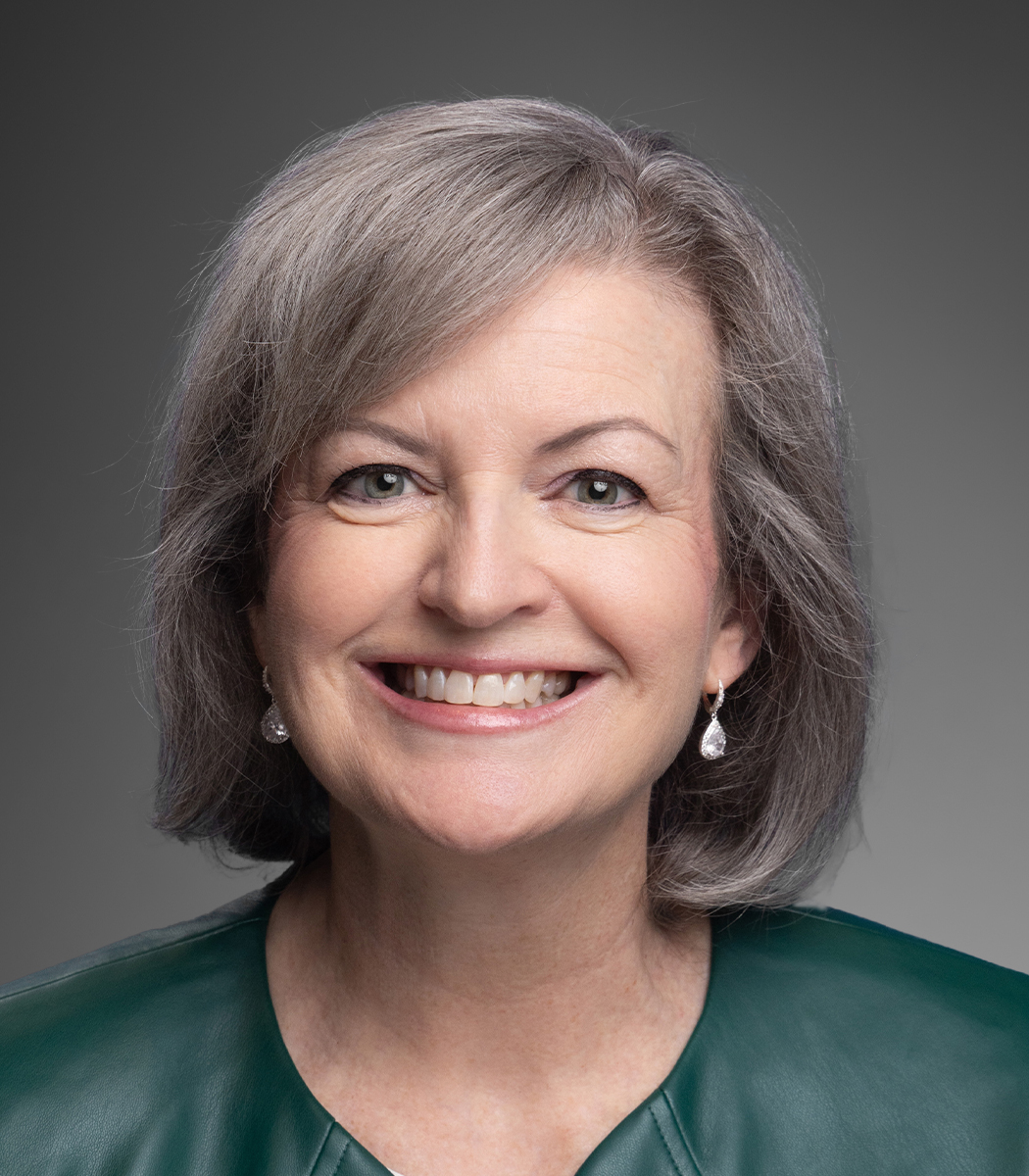 Headshot of Christi Bell-Huff